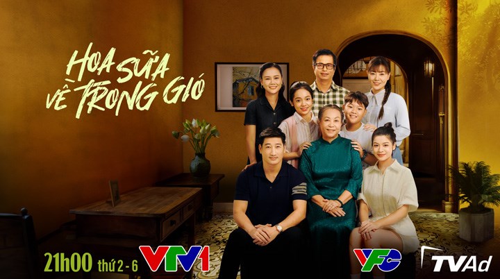 Hoa sữa về trong gió
